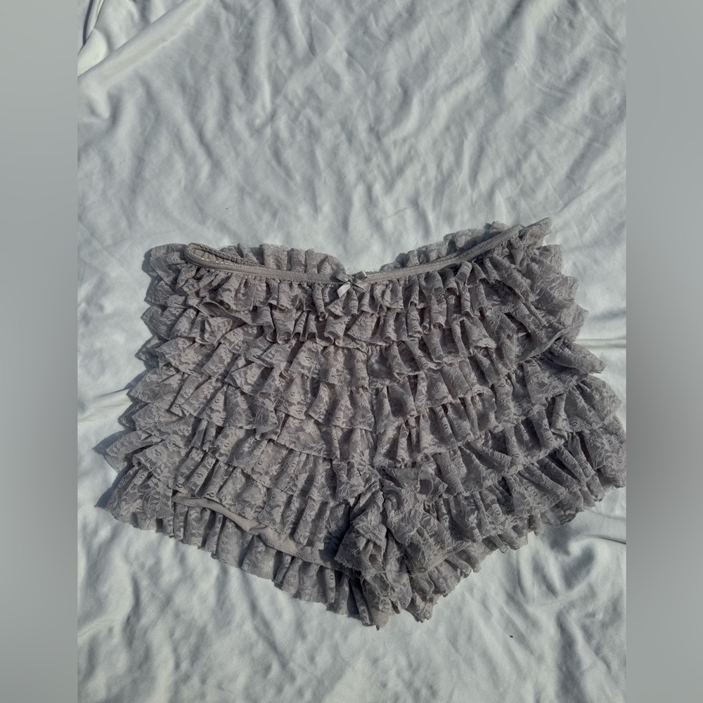 Love Poem - Lace Ruffle Trim Layered Skort -  Gray - size L